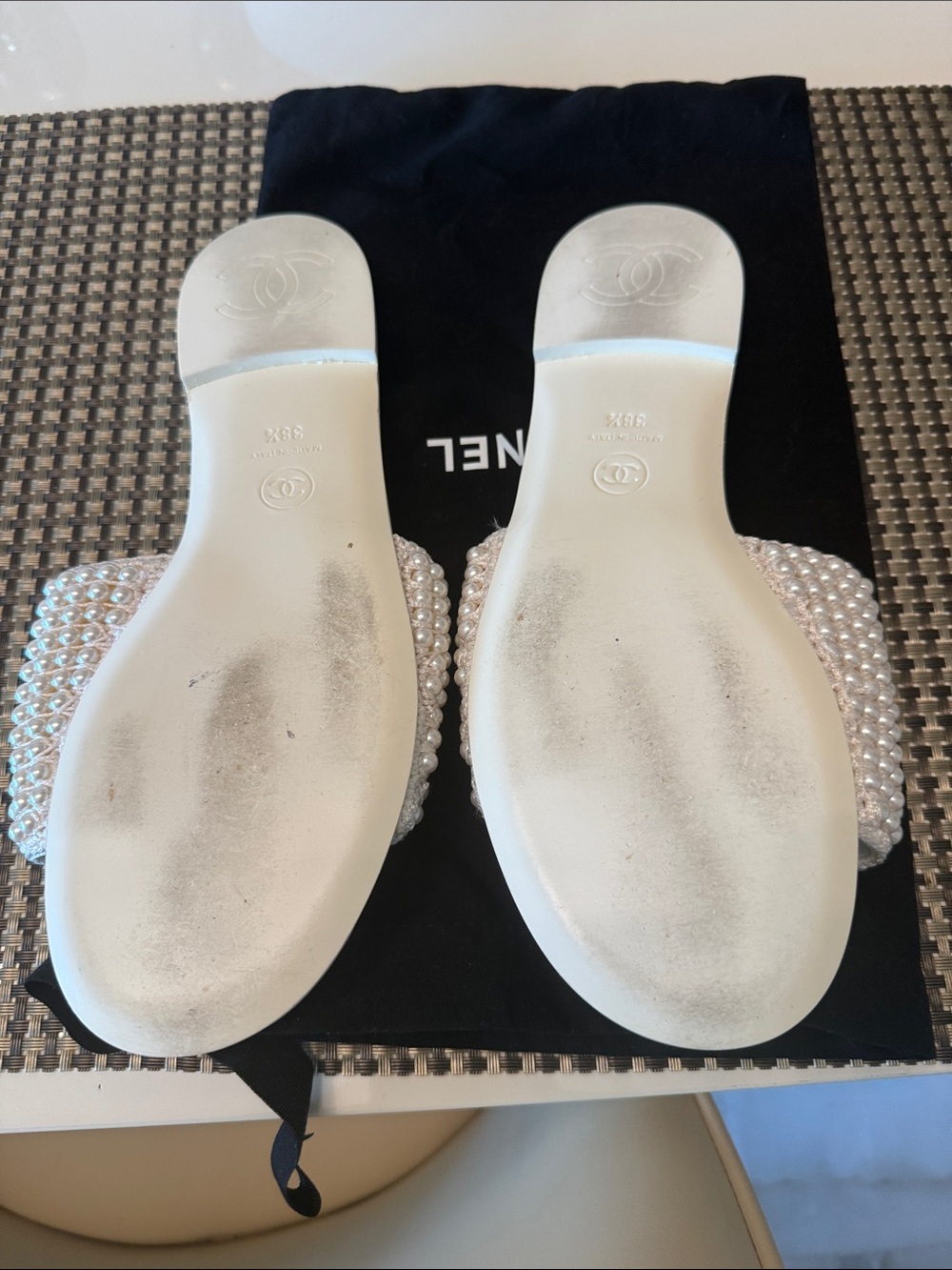 CHANEL White Pearl-Embellished Slide Sandals - Picture 4 of 5